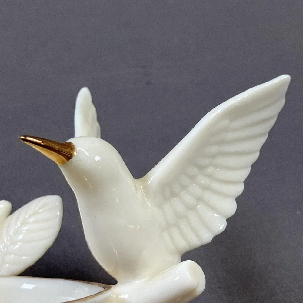 Vintage 1988 George Good Candle Holder / Hummingbird / Porcelain / White &‎ Gold